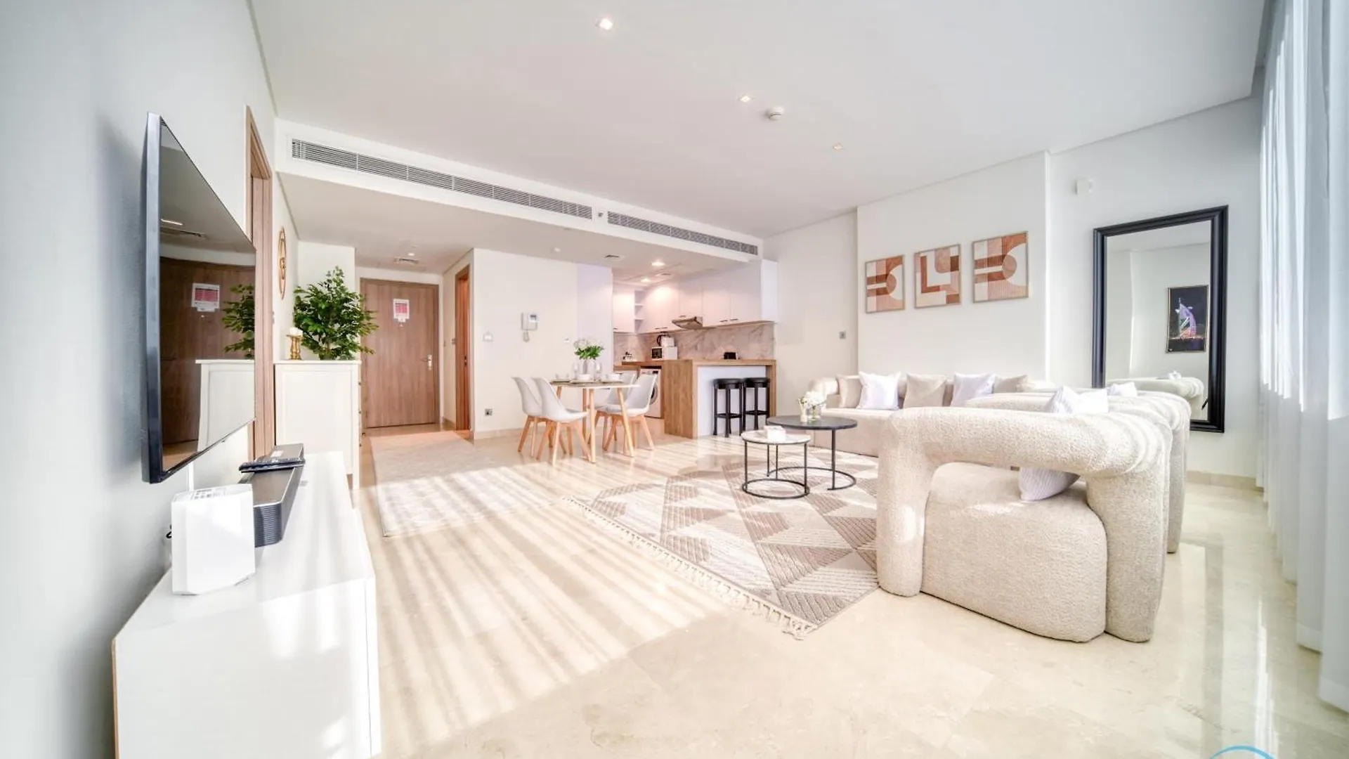 Special Offer Stylish 1Br With Scenic Views & Pool By Deluxe Holiday Homes Dubai Apartment