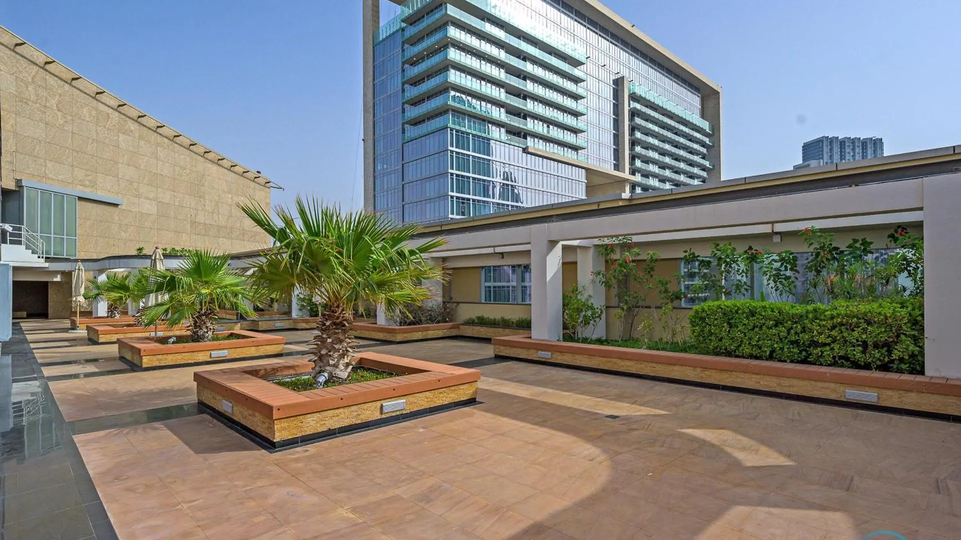 Special Offer Stylish 1Br With Scenic Views & Pool By Deluxe Holiday Homes Dubai Apartment