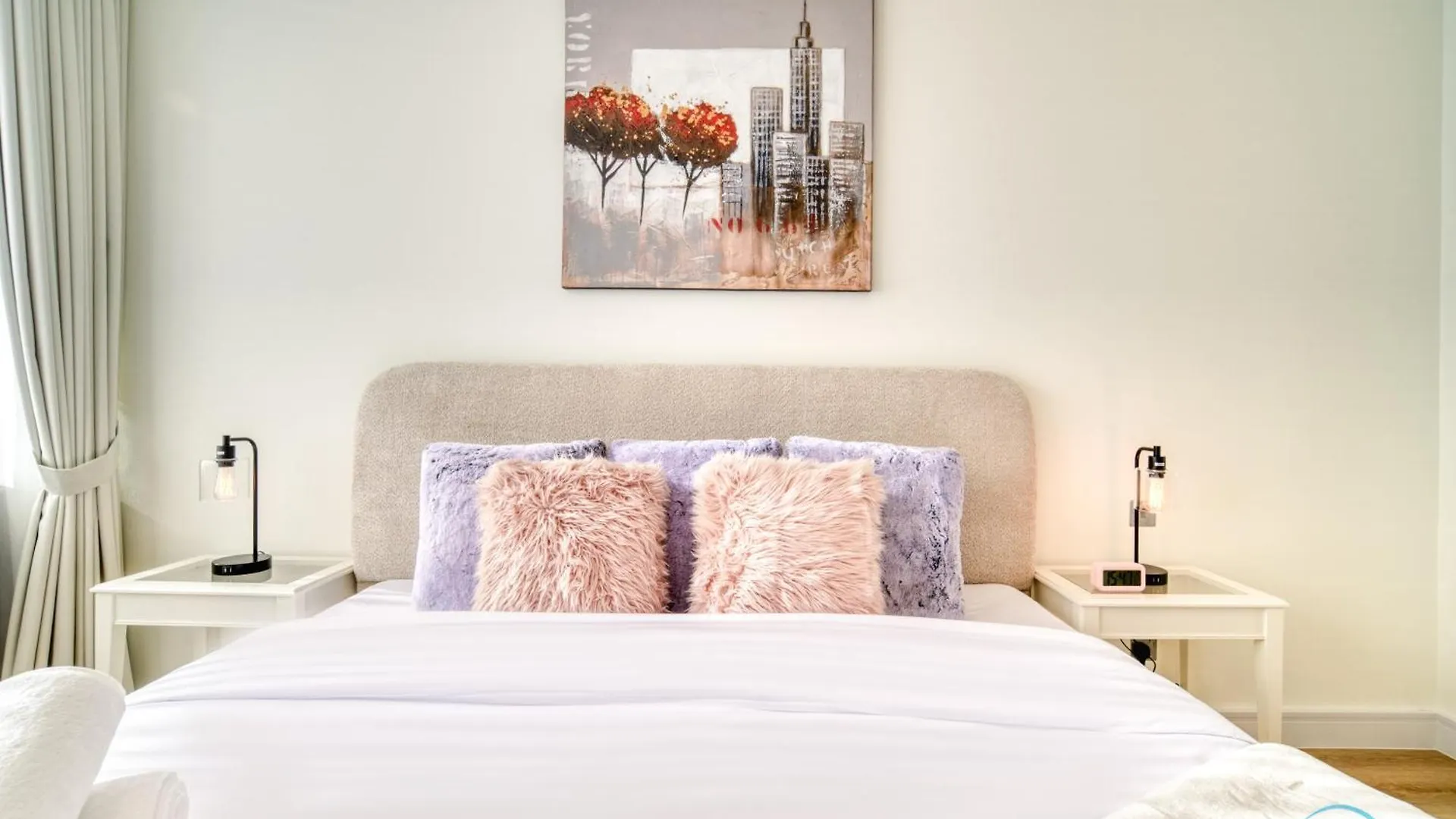 Apartment Special Offer Stylish 1Br With Scenic Views & Pool By Deluxe Holiday Homes Dubai